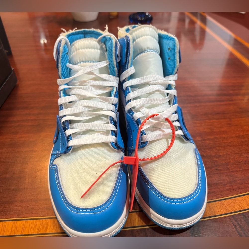 Nike Men’s Jordan 1 Off White Blue and White Sneakers - Picture 5 of 16
